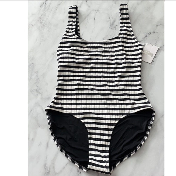 Solid & Striped Nwt Anne-Marie Blackout Marshmallow Ribbed One Piece Swim Suit - Picture 1 of 4